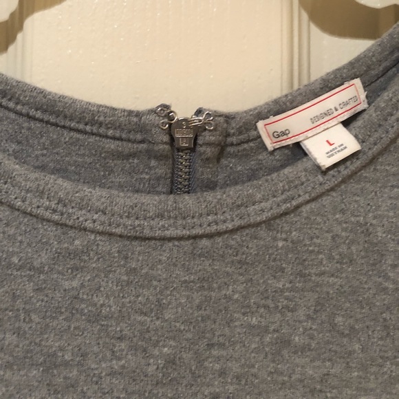 GAP Gray Short Sleeve Peplum Top - Picture 4 of 5